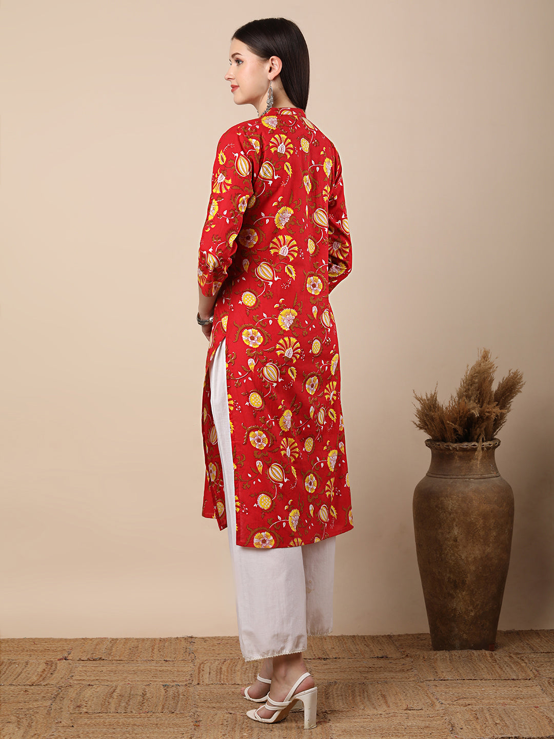 Ethnic Floral Printed Straight Fit Kurta - Red