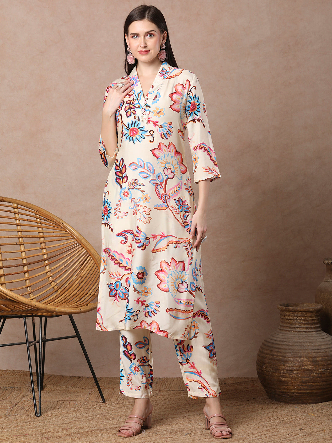 Abstract Floral Printed Straight Fit Co-ord Set - Off White