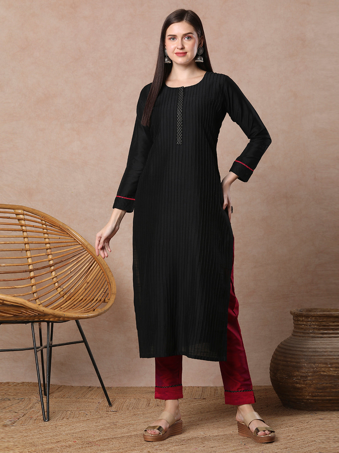 Solid Pin Tucked Straight Fit Kurta with Pant - Black