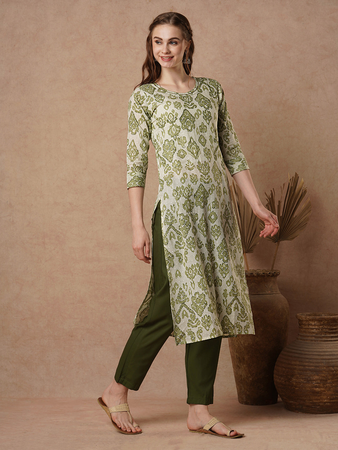 Ethnic Ikat Stylized Printed Straight Fit Cotton Kurta - Green