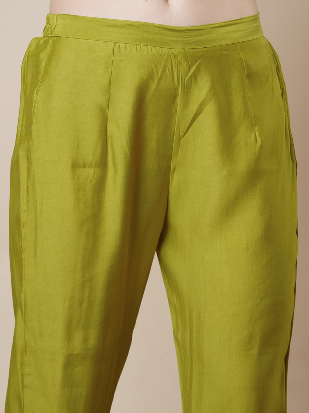 Solid Ethnic Floral Threadwork Embroidered Kurta with Pant & Dupatta - Green