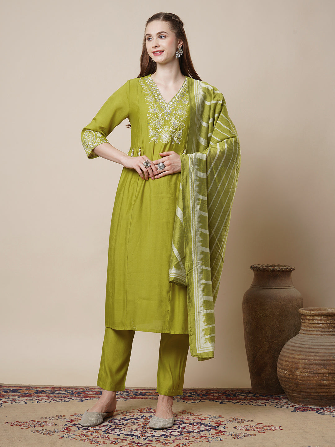 Solid Ethnic Floral Threadwork Embroidered Kurta with Pant & Dupatta - Green