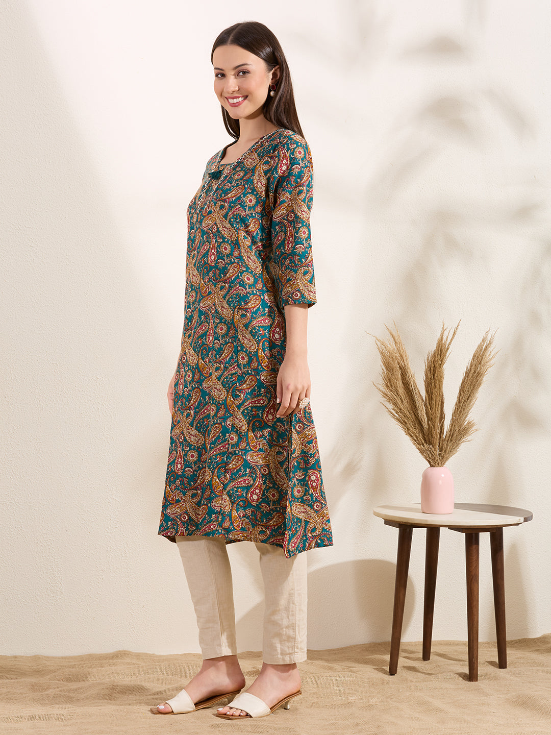 Ethnic Floral Printed A-Line Flared Kurta - Green