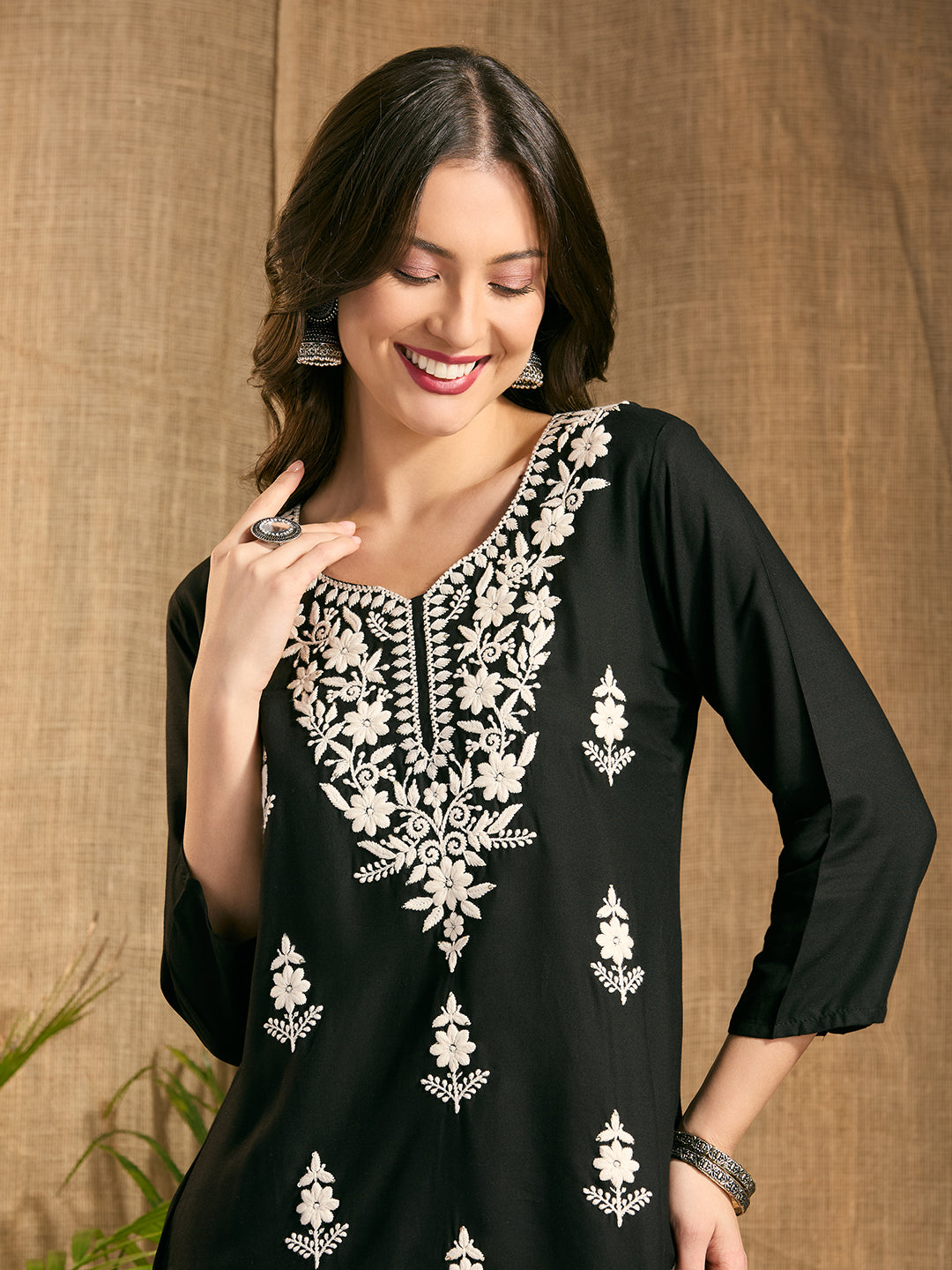 Solid Floral Chikankari Embroidered Straight Fit Kurti - Black