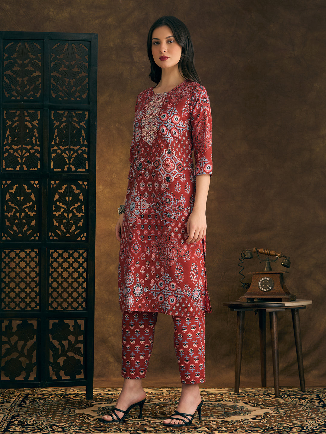 Ethnic Floral Printed & Embroidered Straight Fit Kurta with Pant - Red