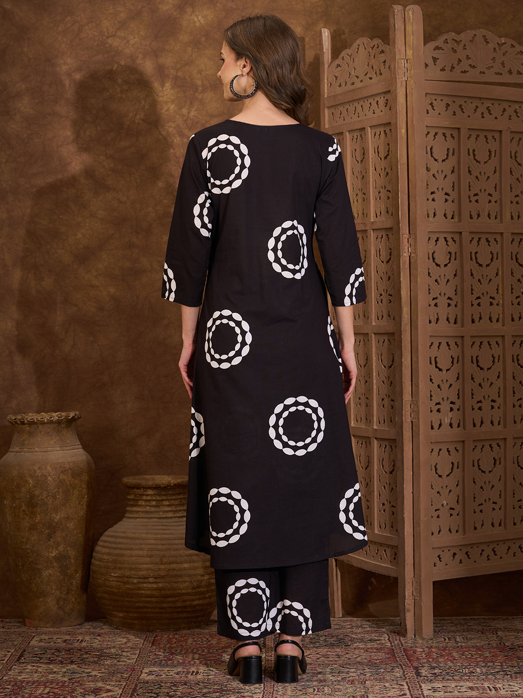 Abstract Floral Printed A-Line Paneled Co-ord Set -Black