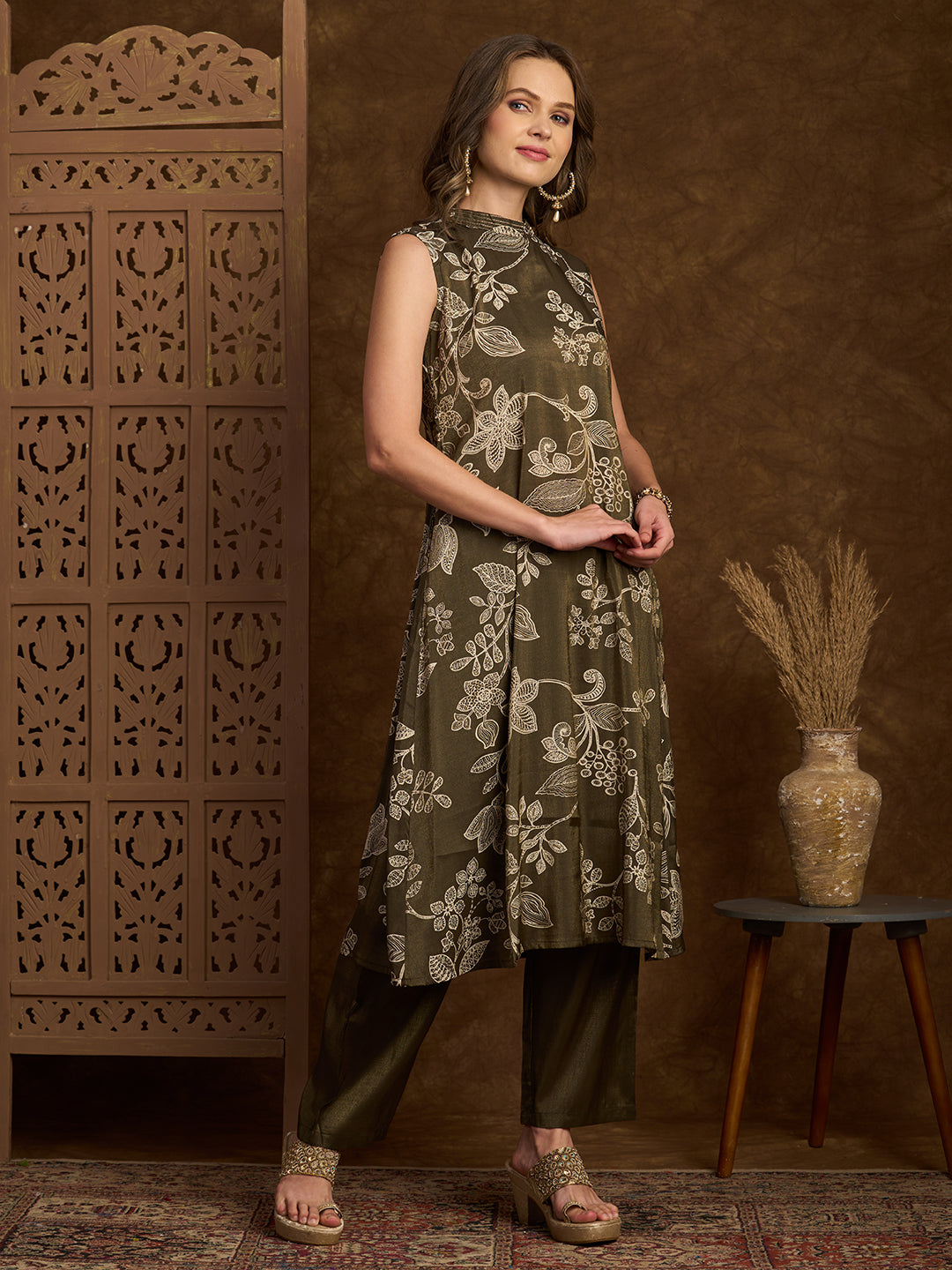 Ethnic Floral Printed Straight Fit Kurta with Pant - Olive Green