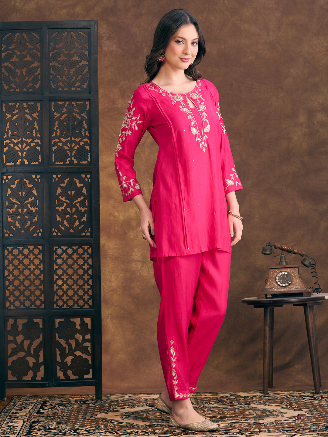 Solid Ethnic Zari Embroidered Straight Fit Kurta with Pant - Pink
