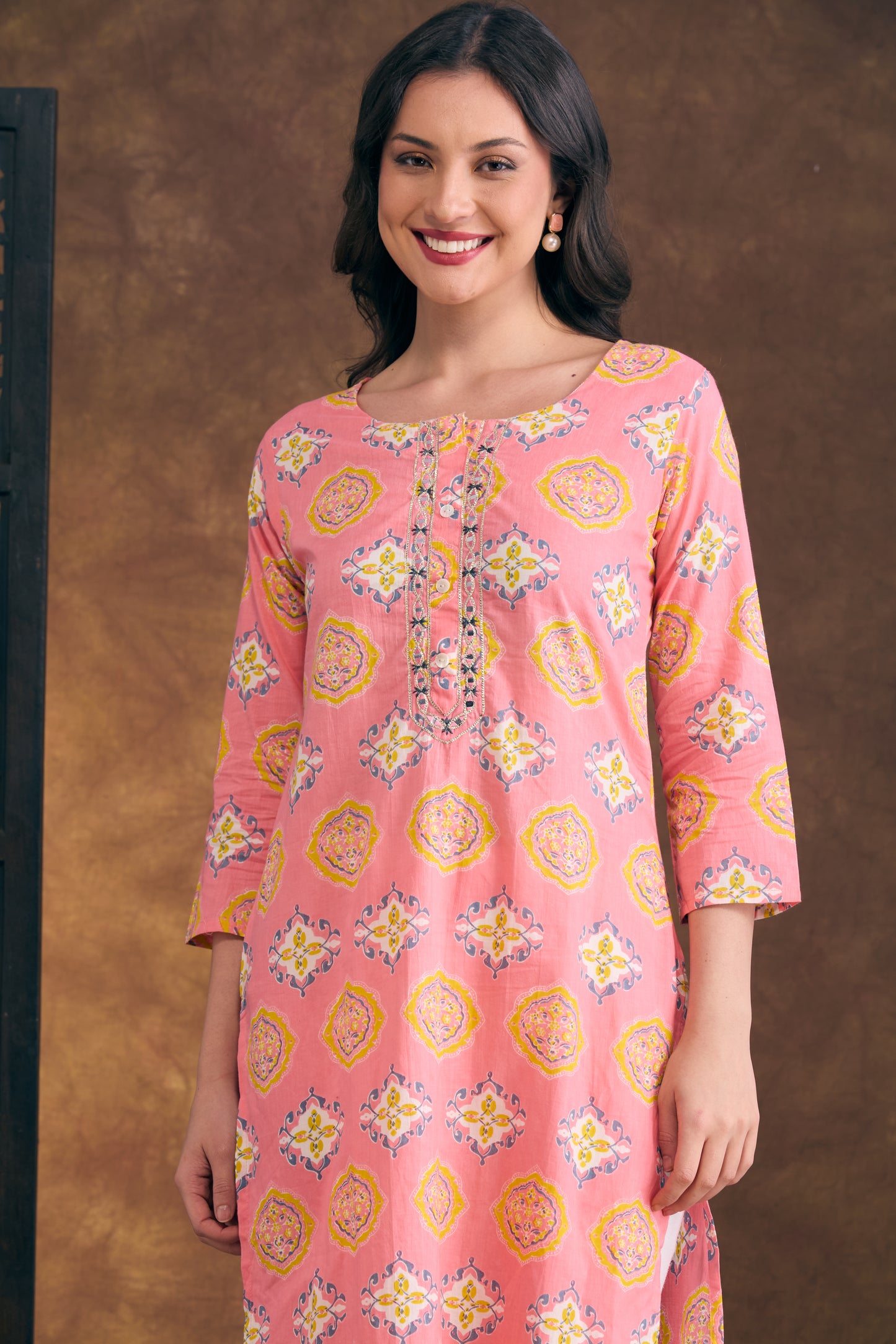 Floral Printed & Mirror Embroidered Straight Fit Kurta - Pink