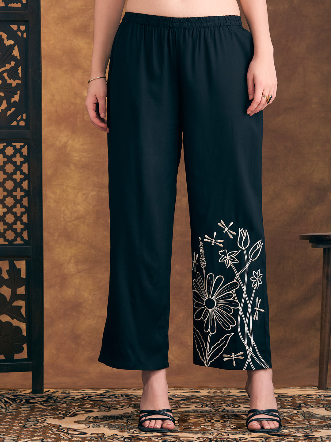 Solid Floral Embroidered Straight Fit Co-ord Set - Black