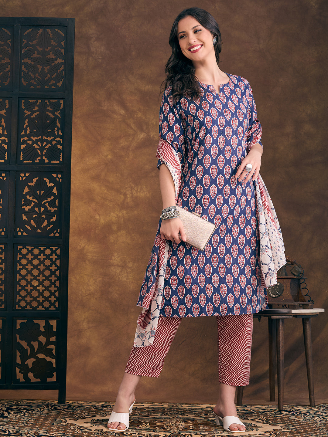Ethnic Floral Printed Straight Fit Kurta with Pant And Pure Cotton Dupatta - Blue