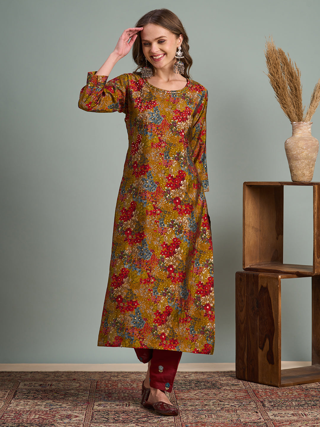 Abstract Floral Foil Printed Straight Fit Kurta - Multi