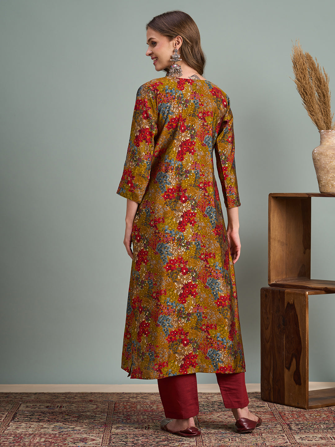 Abstract Floral Foil Printed Straight Fit Kurta - Multi