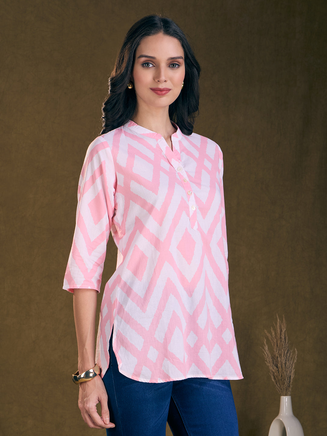 Ethnic Chevron Printed Straight Fit Kurti - Pink