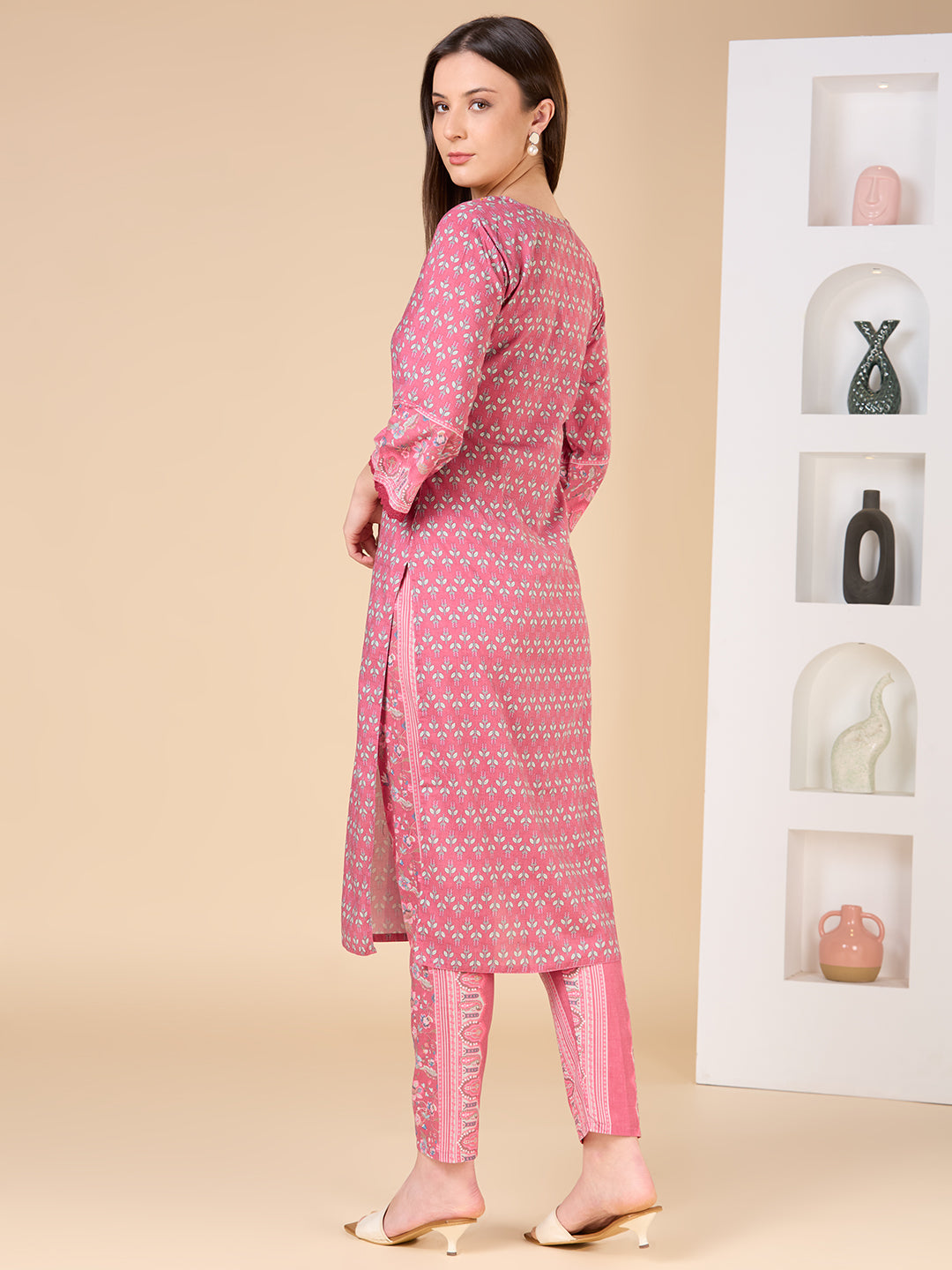 Ethnic Floral Printed & Embroidered Straight Fit Kurta with Pant- Pink