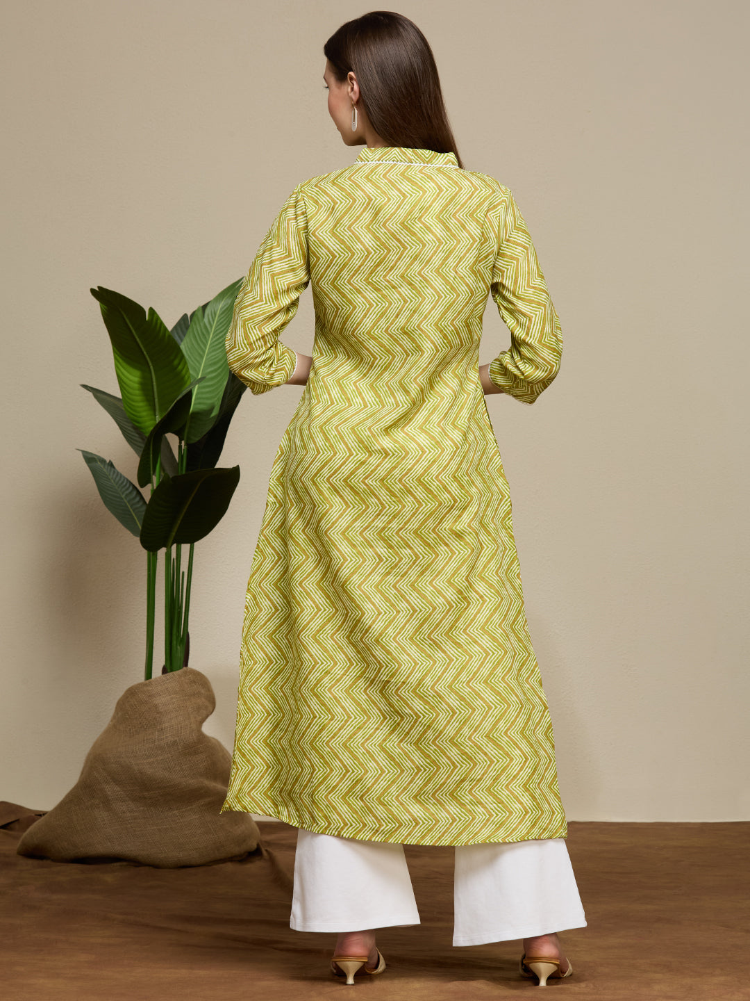 Ethnic Chevron Printed A-Line Paneled Kurta - Green