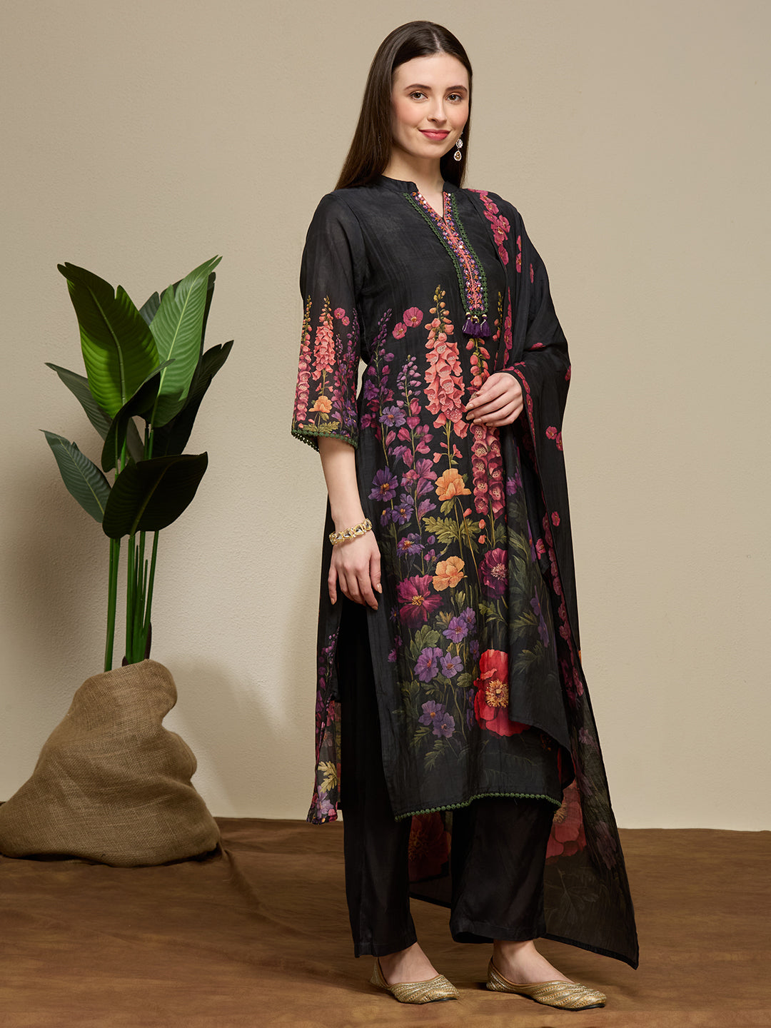Abstract Floral Printed Embroidered Kurta with Pant & Dupatta - Black