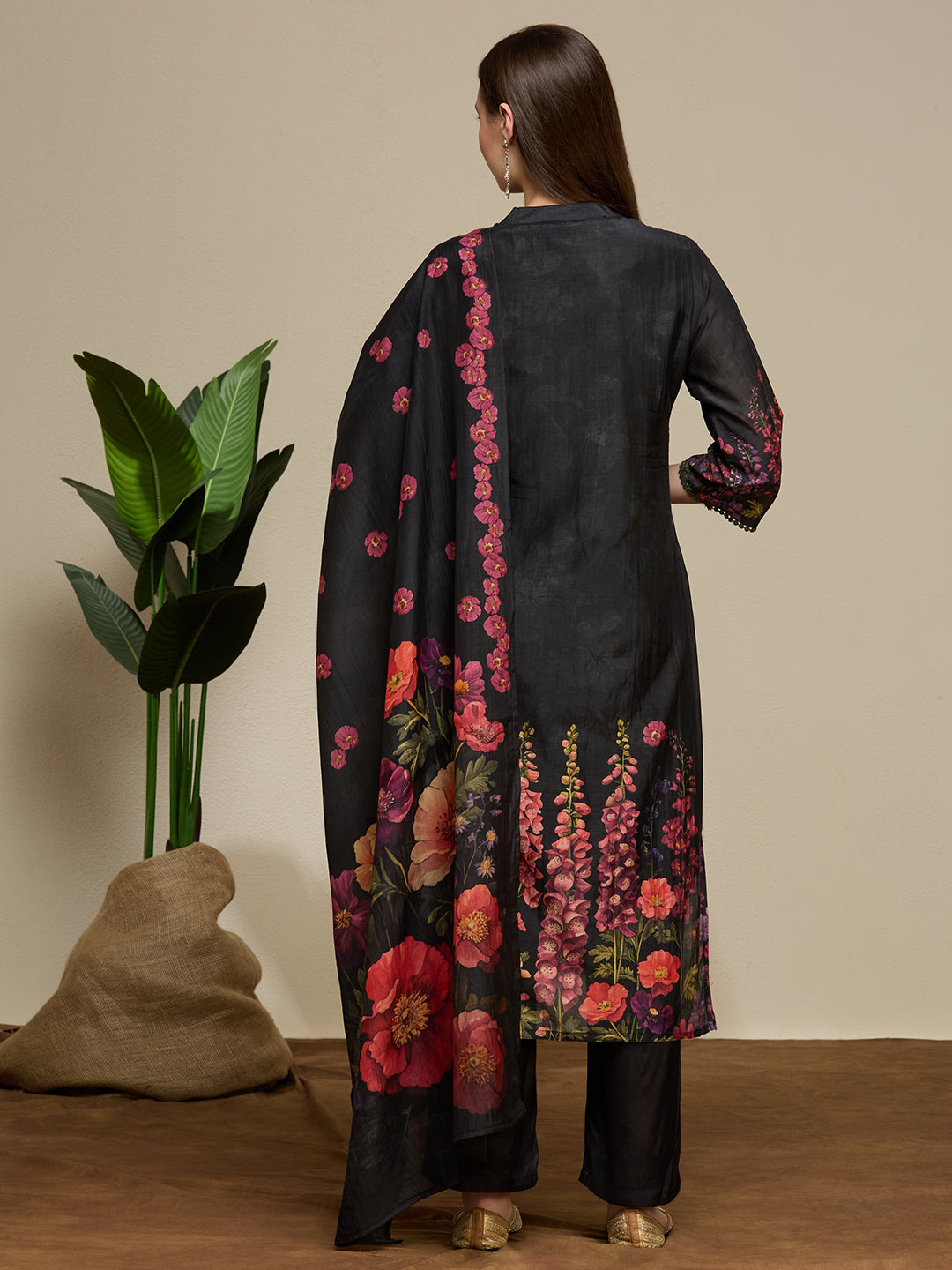 Abstract Floral Printed Embroidered Kurta with Pant & Dupatta - Black