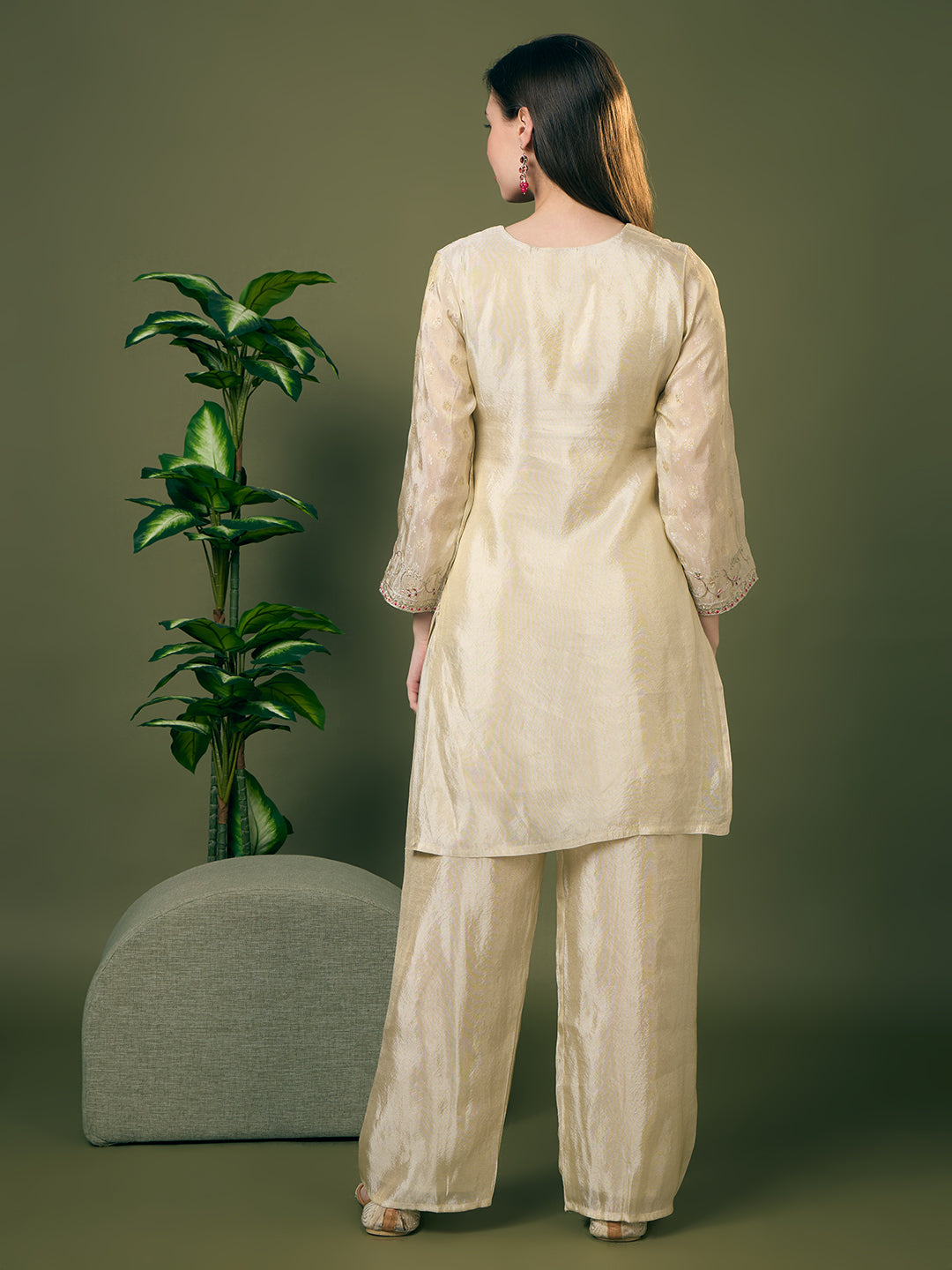 Solid Ethnic Floral Zari Embroidered Straight Fit Tissue Co-ord Set - Off White