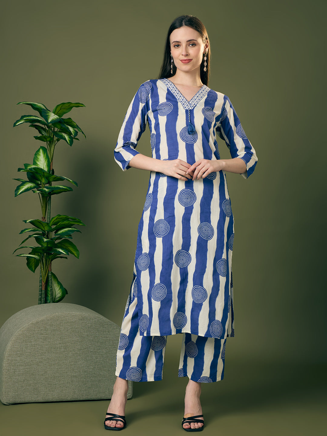 Ethnic Stripes Printed Straight Fit Co-ord Set - Blue