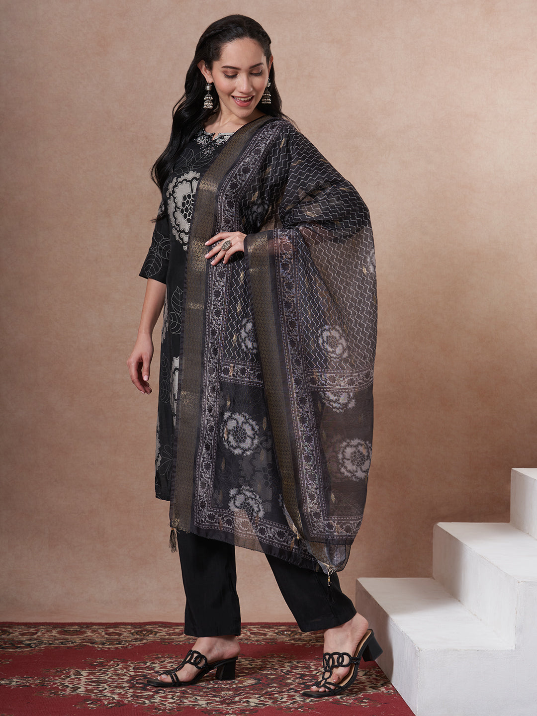 Abstract Floral Printed Straight Fit Kurta with Pant and Dupatta - Black