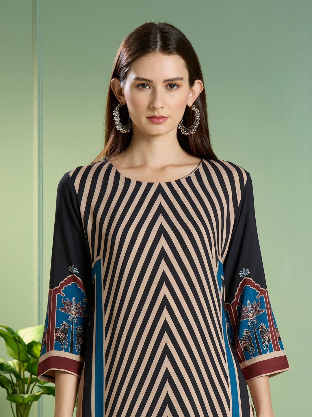 Ethnic Chevron Printed Straight Fit Kurta - Multi