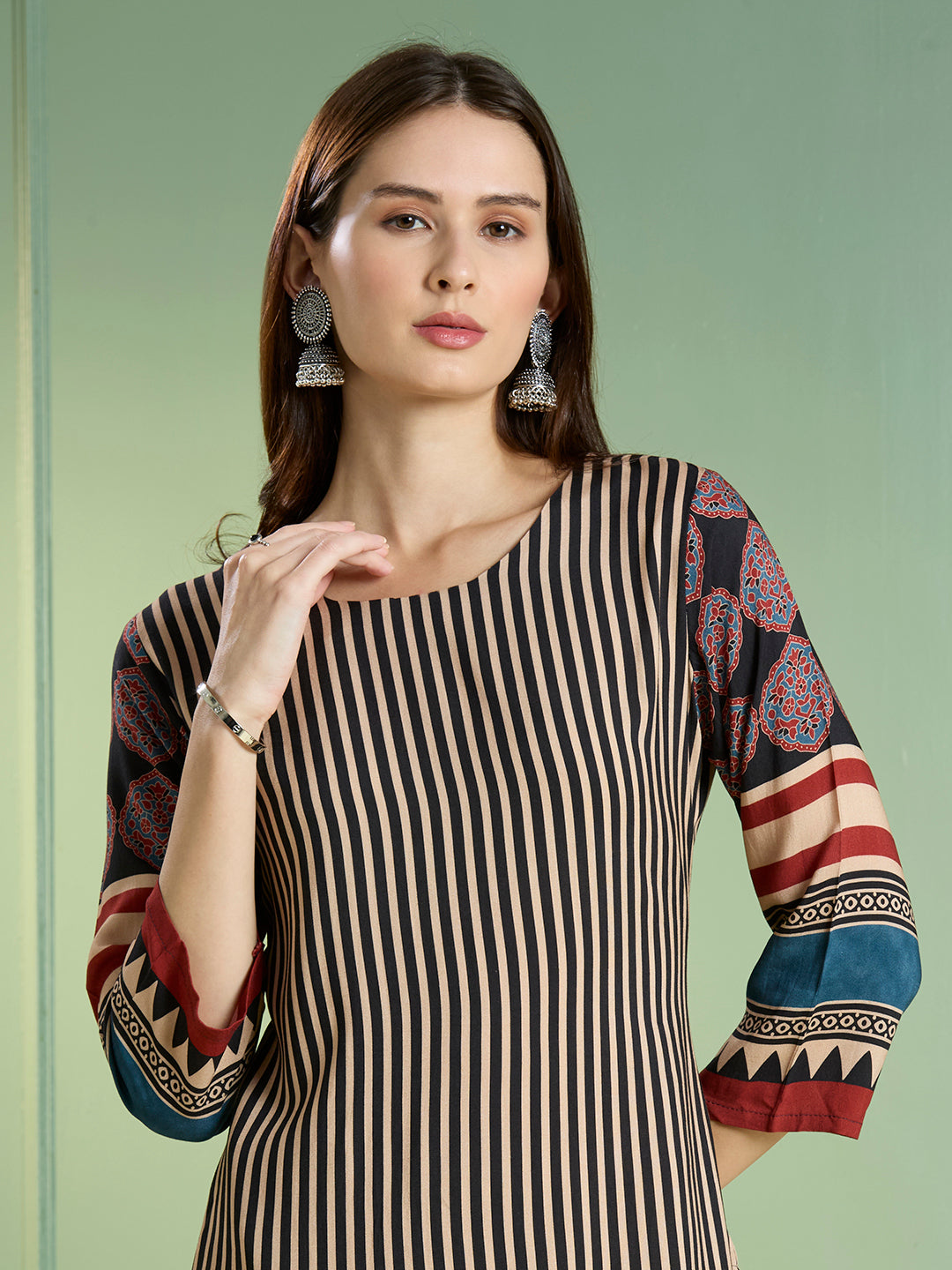 Ethnic Stripes Printed Straight Fit Kurta - Multi