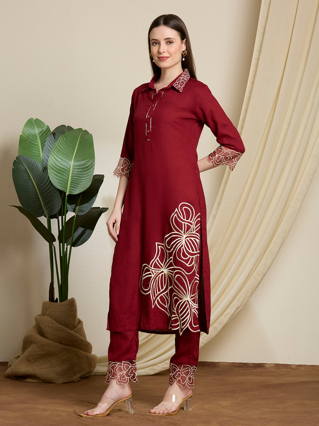 Solid Abstract Floral Threadwork Embroidered Straight Kurta with Pant - Maroon