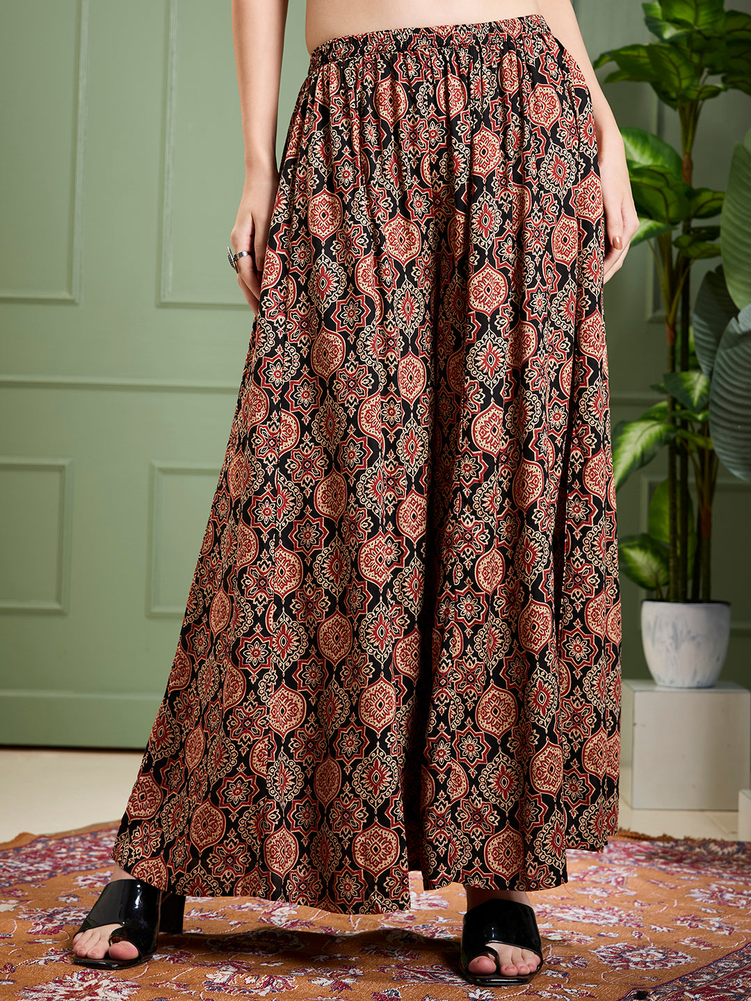 Solid Ethnic Kantha work Straight Kurta with Printed Palazzo - Black