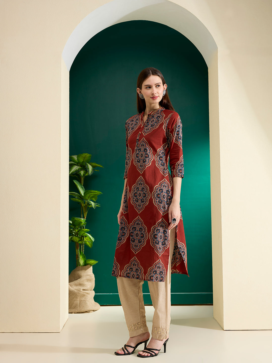 Floral Printed Straight Fit Kurta - Red
