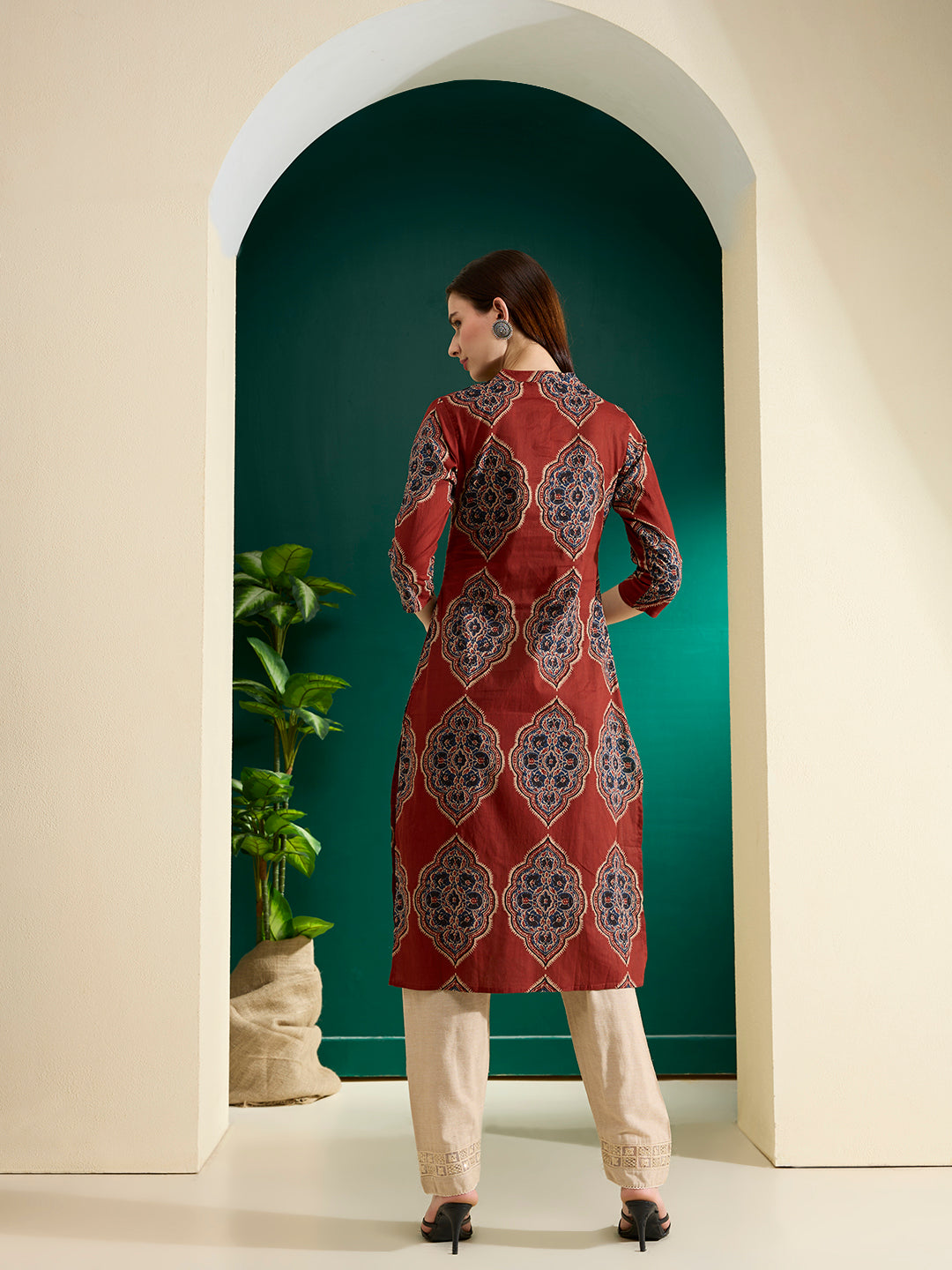 Floral Printed Straight Fit Kurta - Red