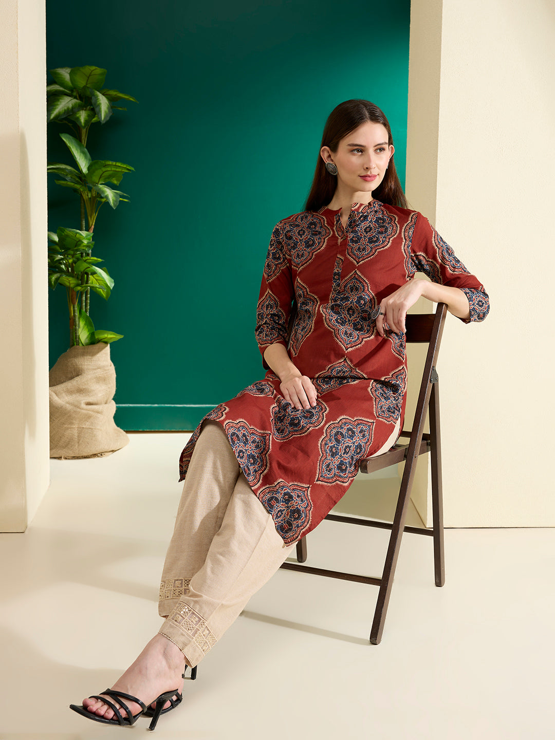 Floral Printed Straight Fit Kurta - Red