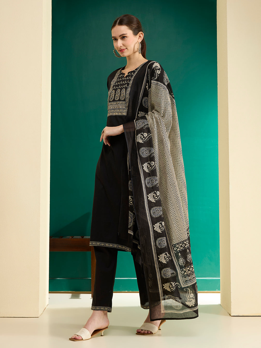 Solid Printed & Embroidered &Straight Fit Cotton Kurta with Pant & Dupatta - Black