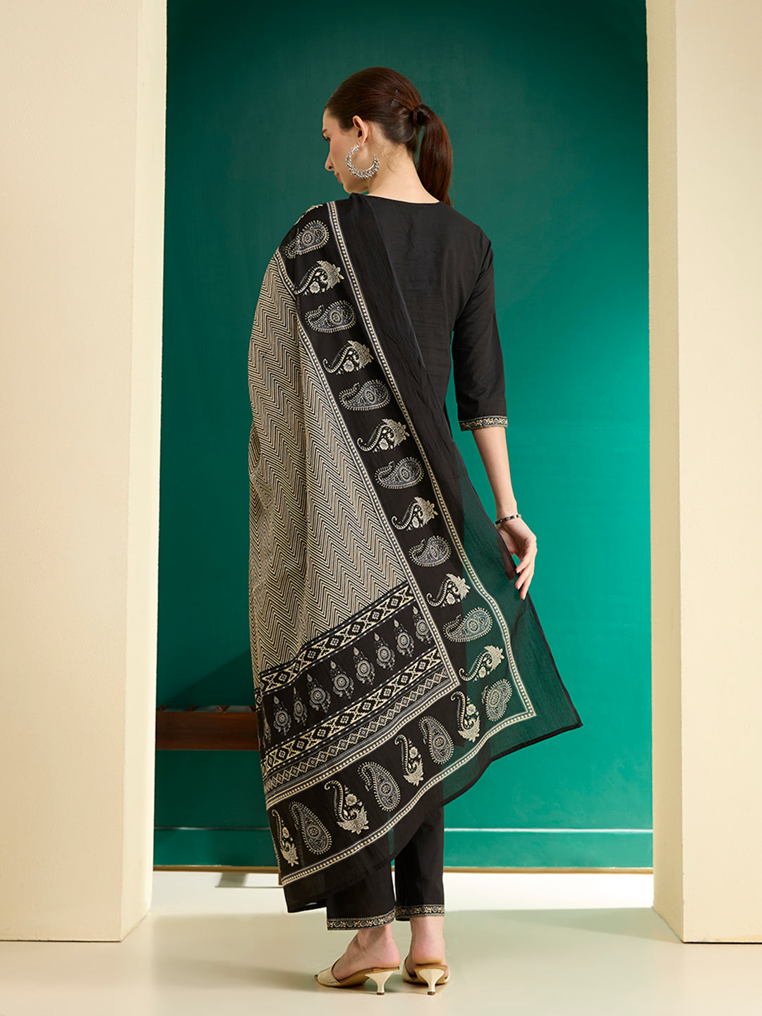 Solid Printed & Embroidered &Straight Fit Cotton Kurta with Pant & Dupatta - Black