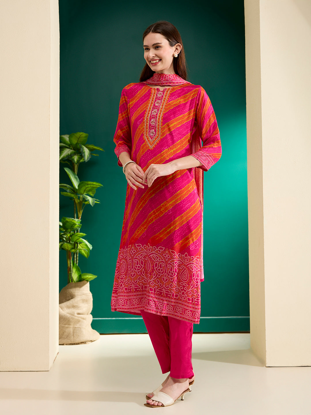 Bandhani Printed Straight Kurta with Pant & Dupatta - Rani