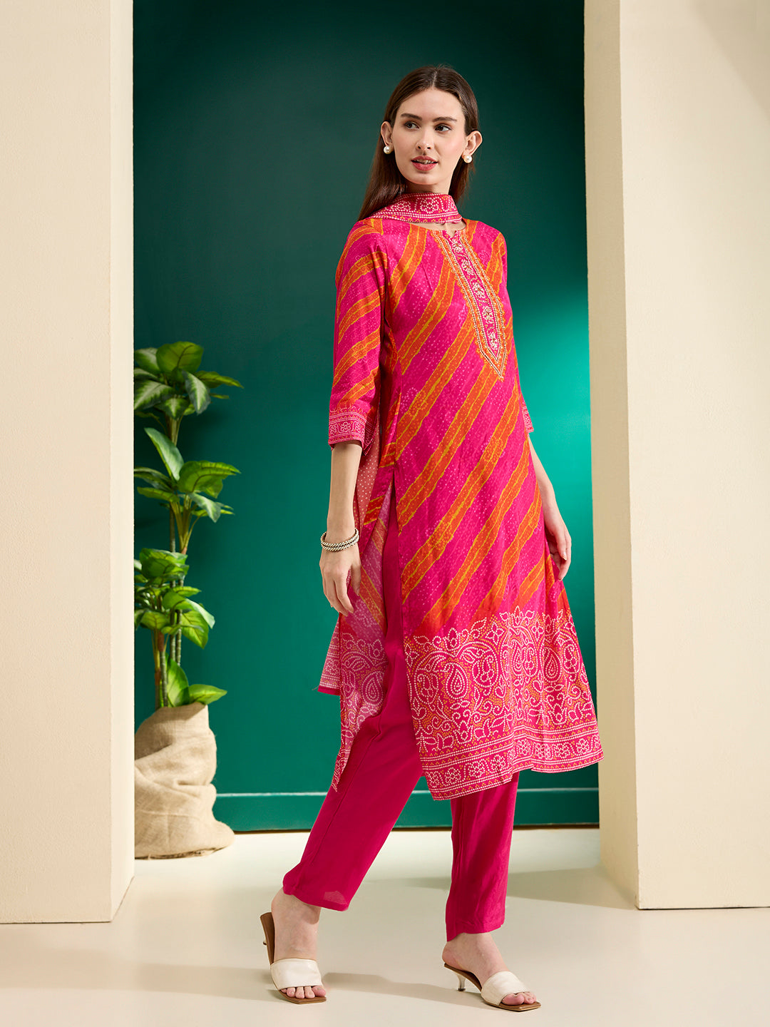 Bandhani Printed Straight Kurta with Pant & Dupatta - Rani