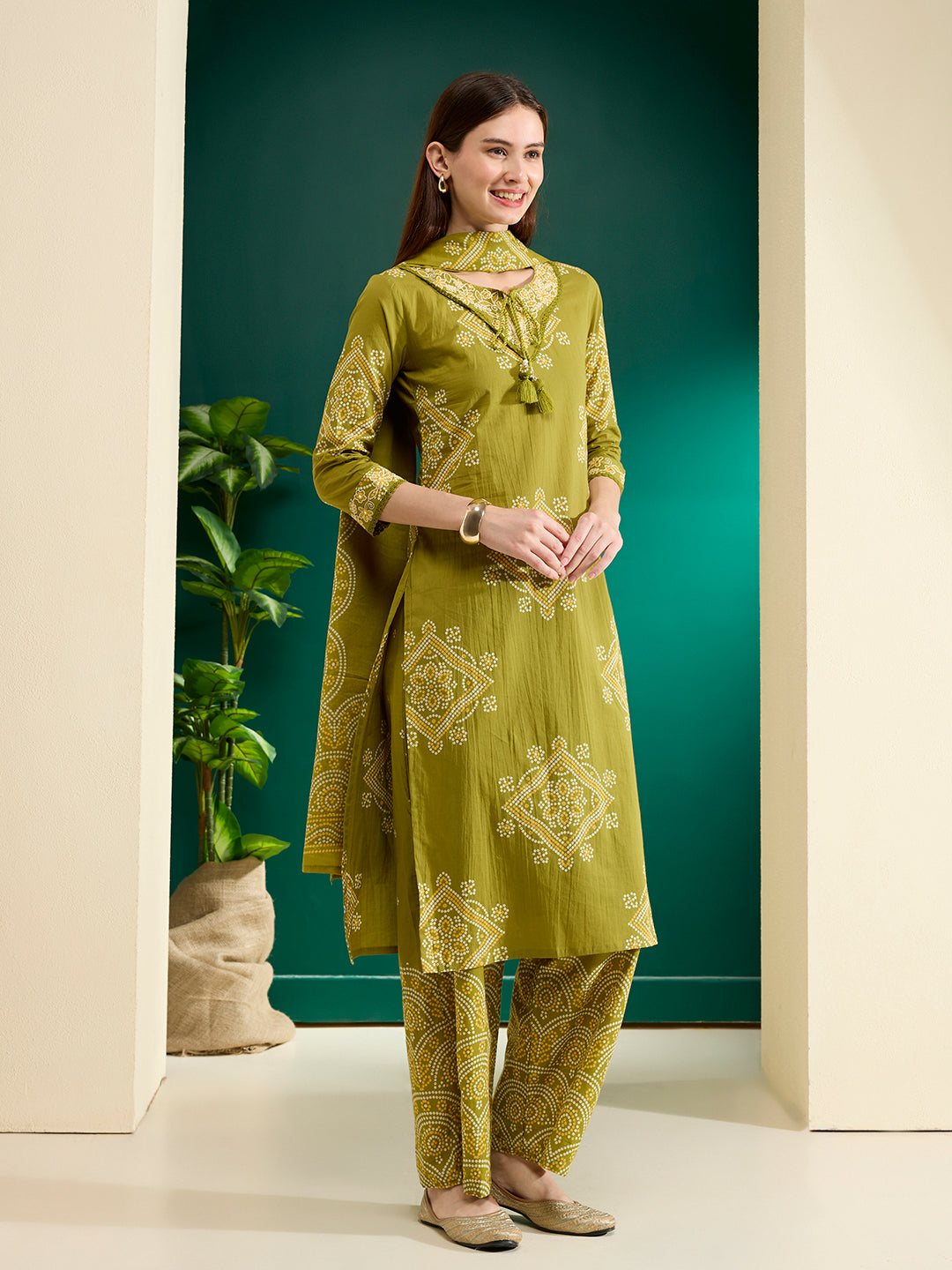 Ethnic Bandhani Printed Straight Kurta with Pant & Dupatta - Green