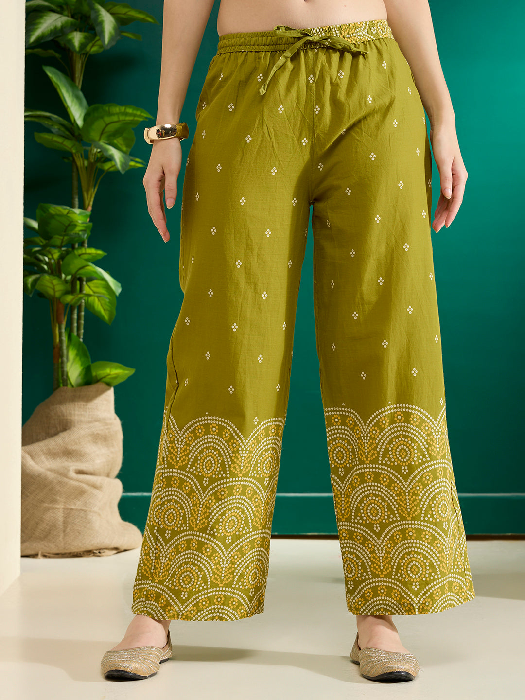 Ethnic Bandhani Printed Straight Kurta with Pant & Dupatta - Green