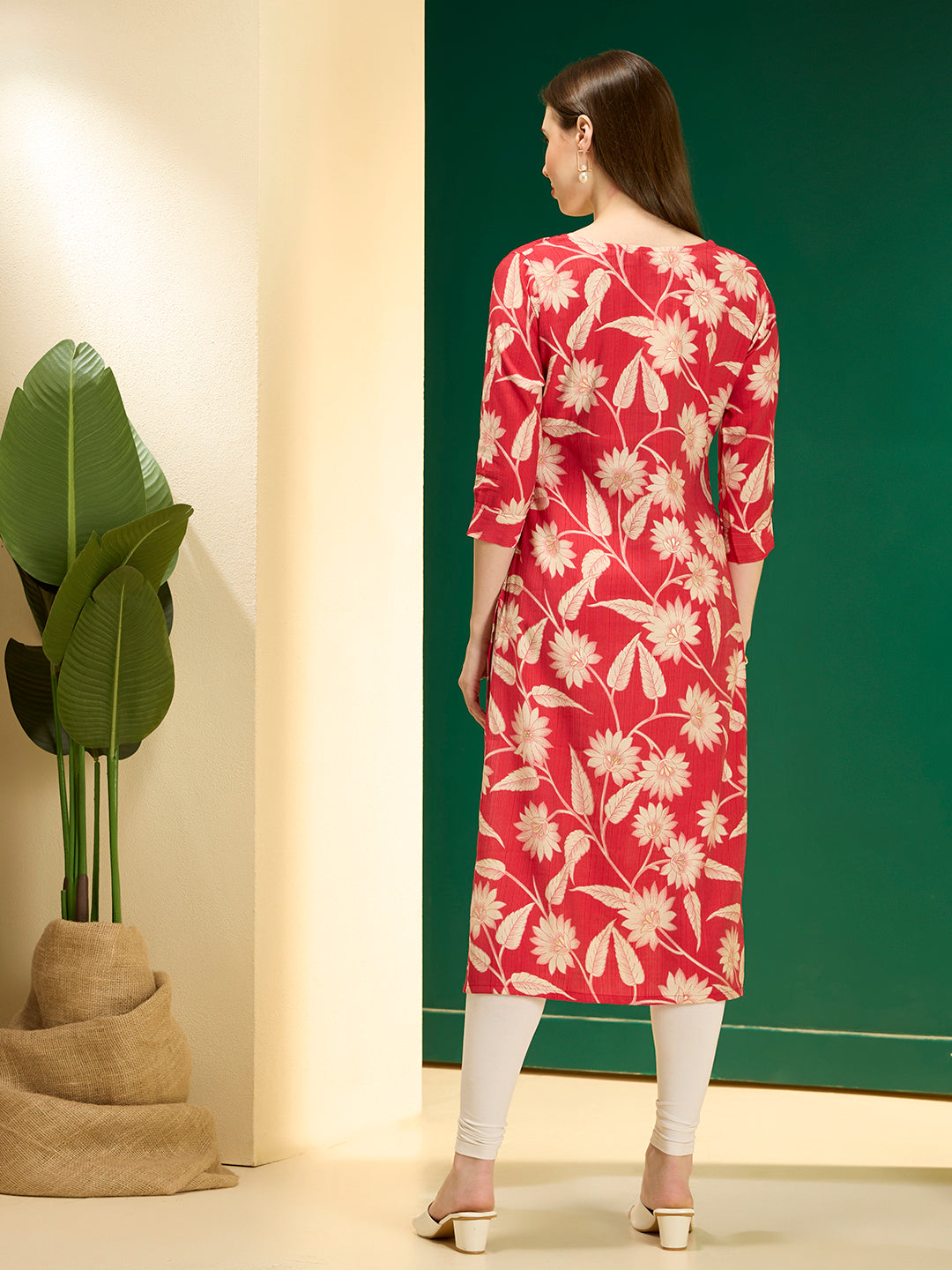 Ethnic & Floral Printed Straight Fit Kurta - Pink