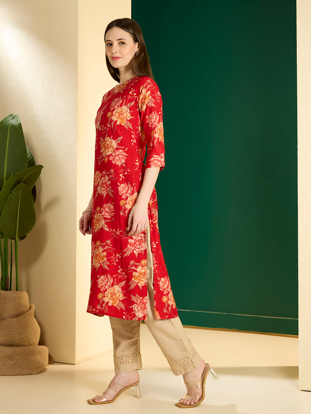 Ethnic & Floral Printed Straight Fit Kurta - Red