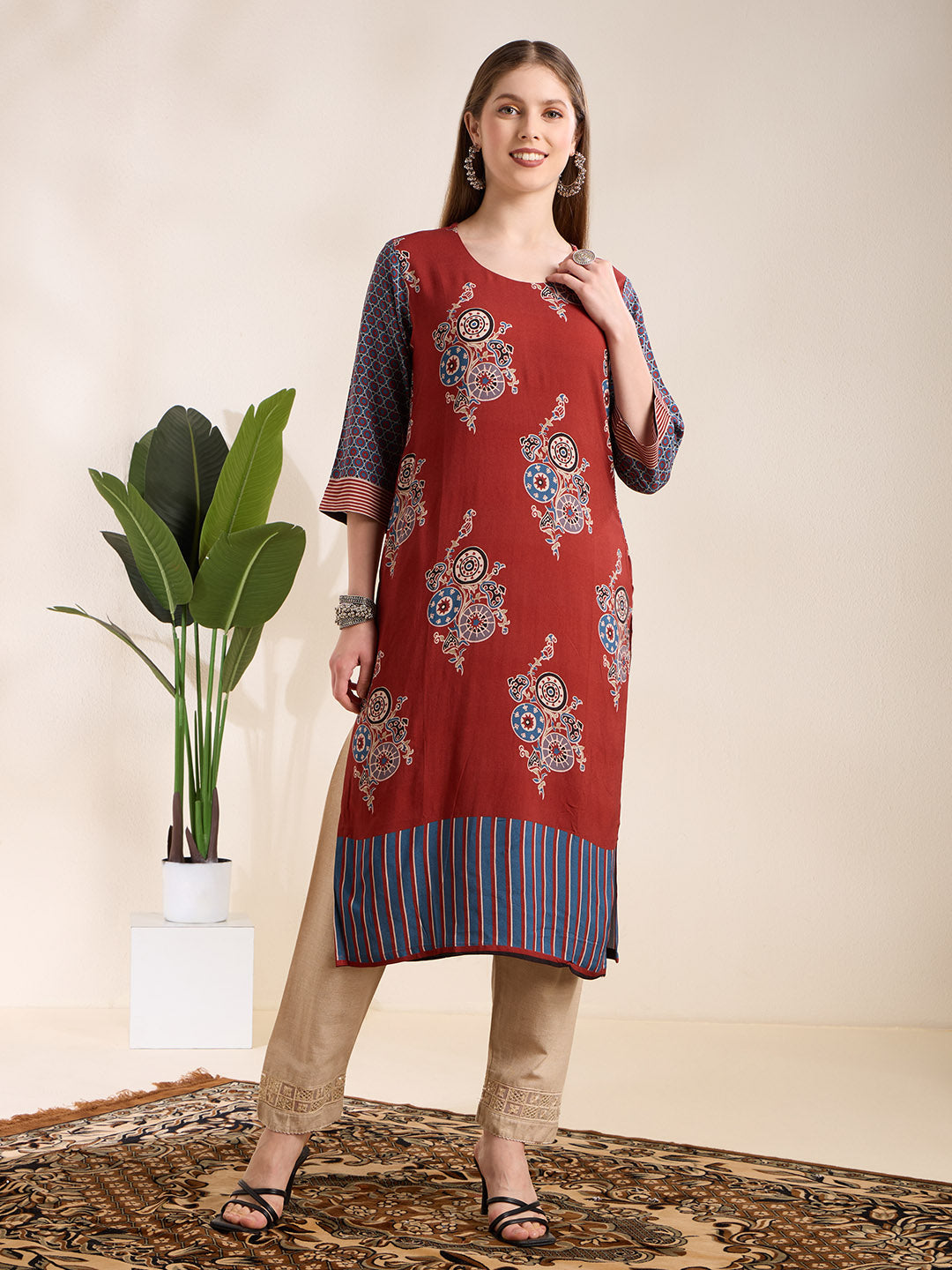 Ethnic Floral Straight Fit Kurta - Maroon