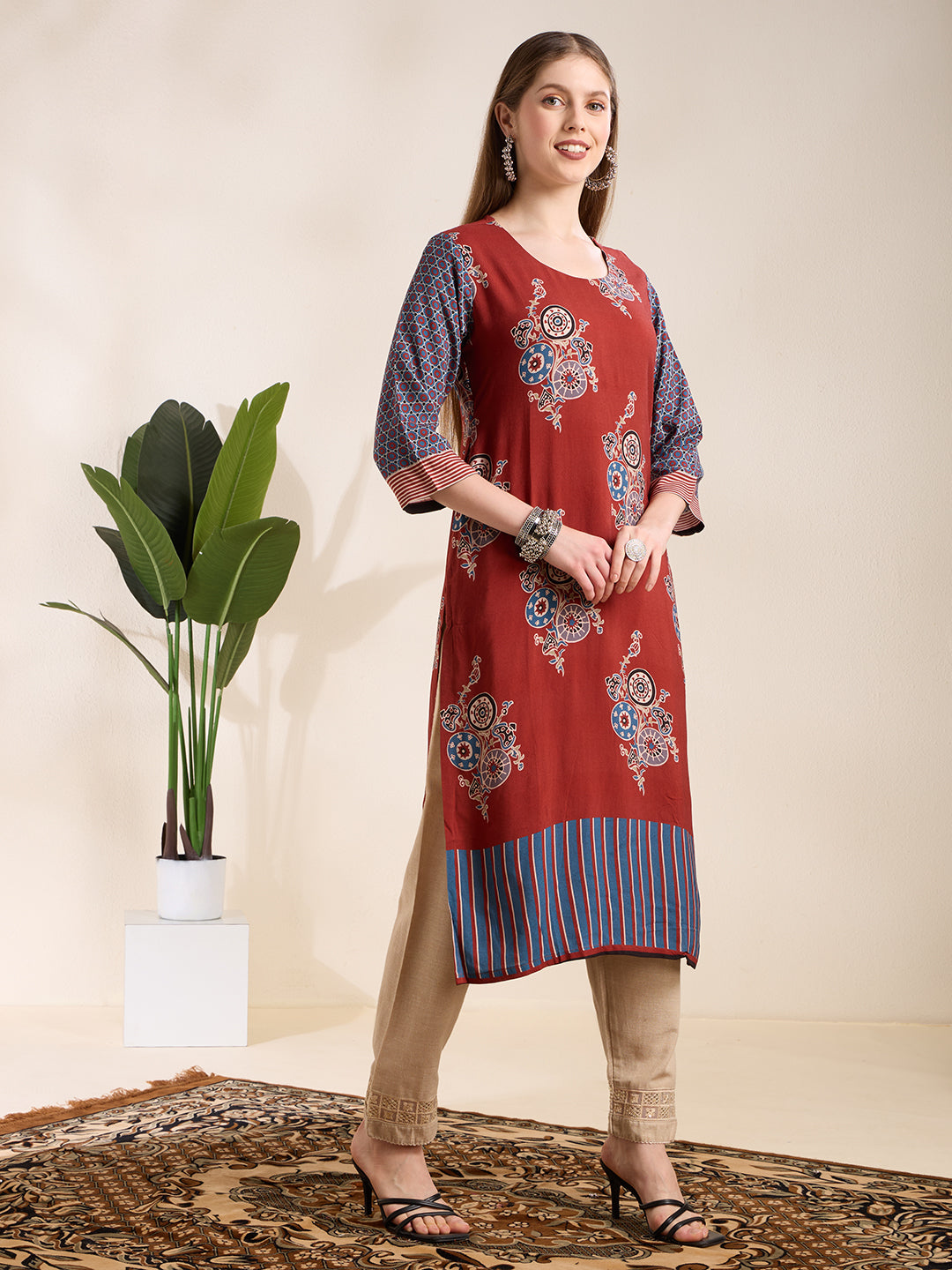 Ethnic Floral Straight Fit Kurta - Maroon
