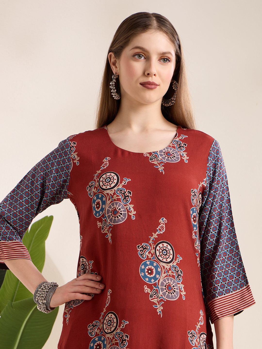 Ethnic Floral Straight Fit Kurta - Maroon