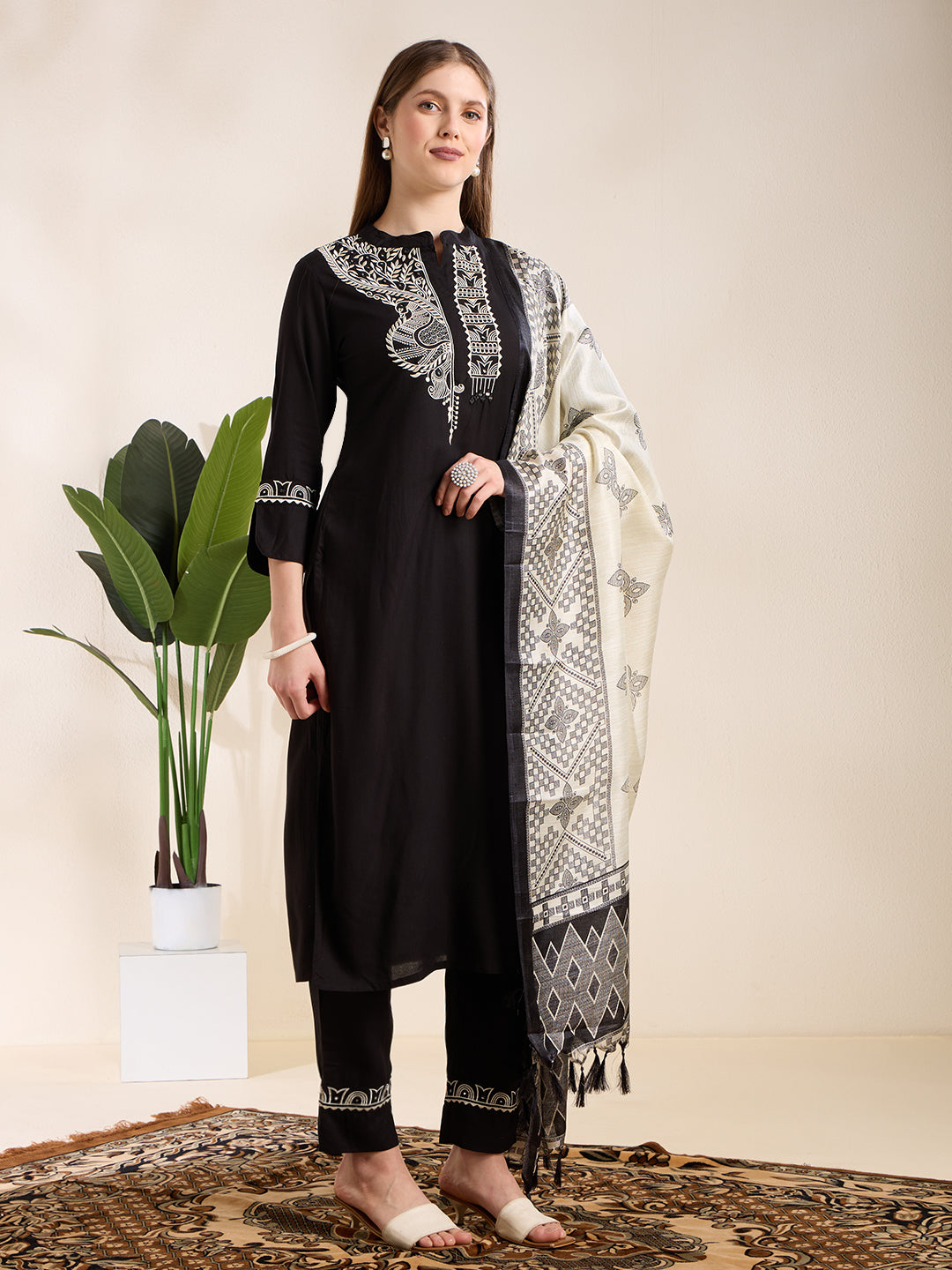 Solid Ethnic Embodied Straight Kurta with Pant & Dupatta - Black