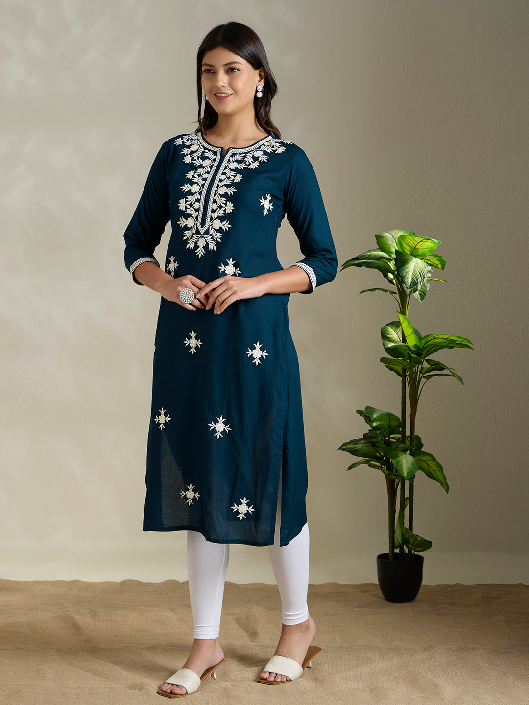 Solid Floral Chikankari Embroidered Straight Fit Kurta - Teal