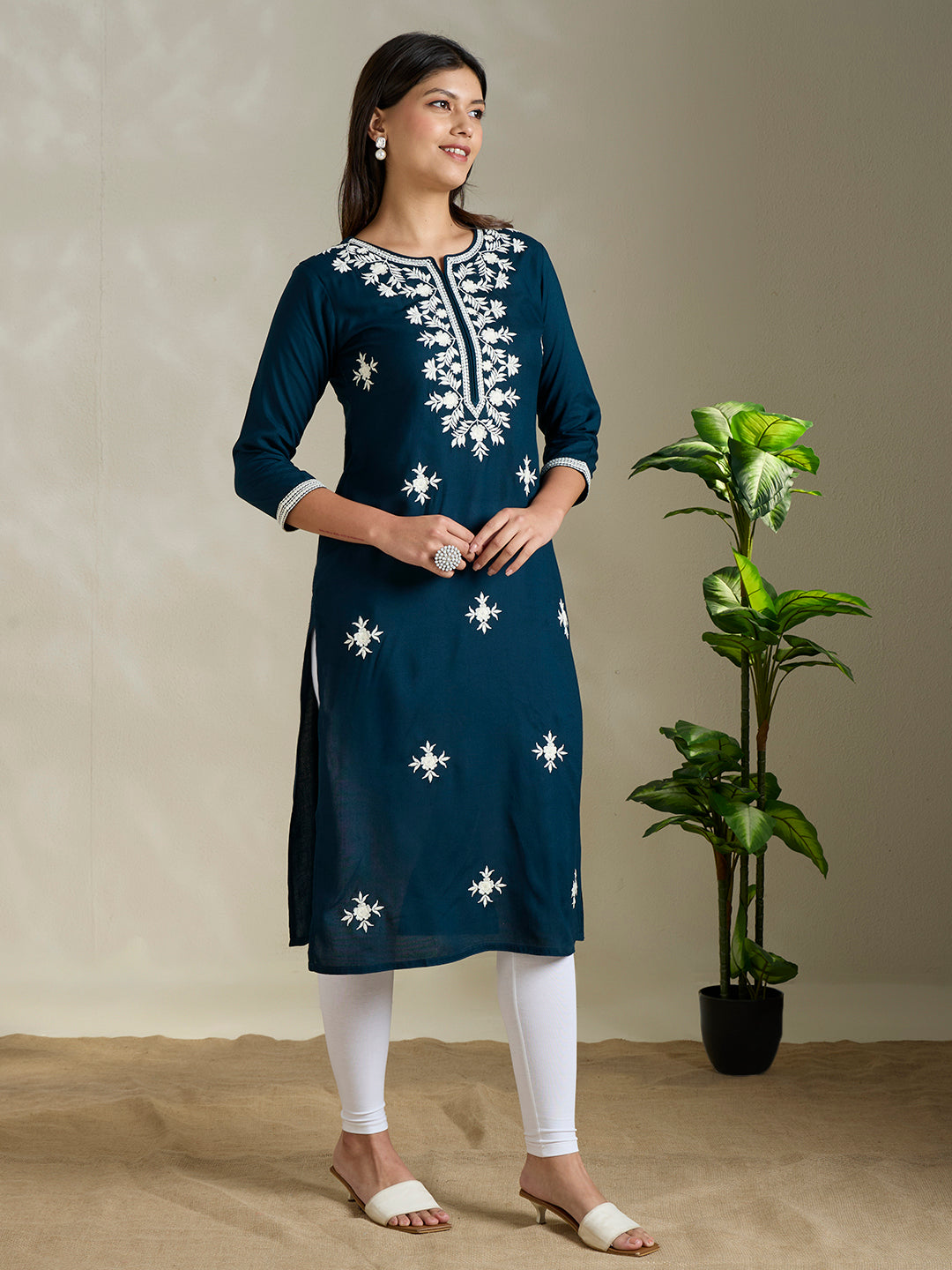 Solid Floral Chikankari Embroidered Straight Fit Kurta - Teal
