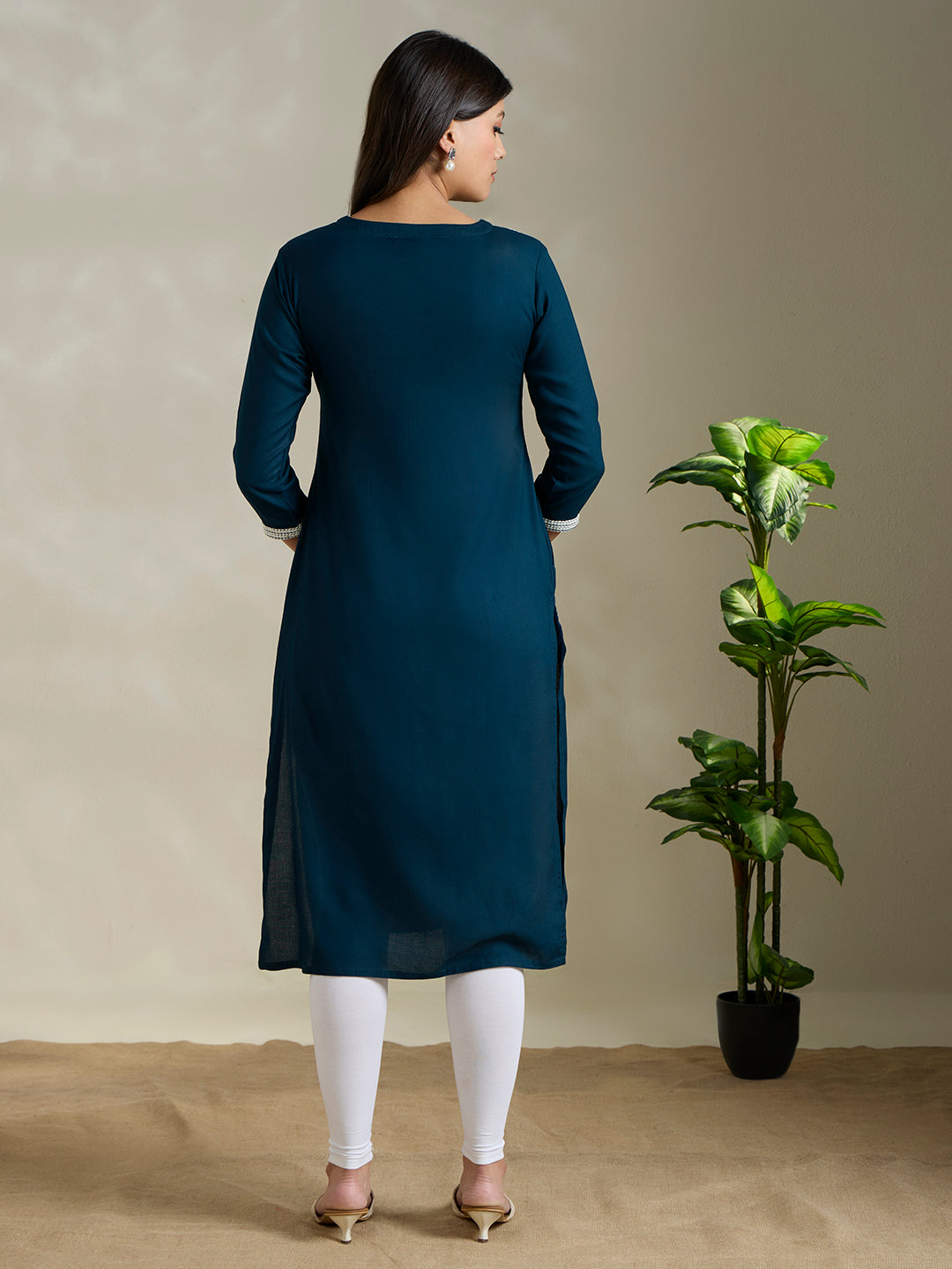 Solid Floral Chikankari Embroidered Straight Fit Kurta - Teal