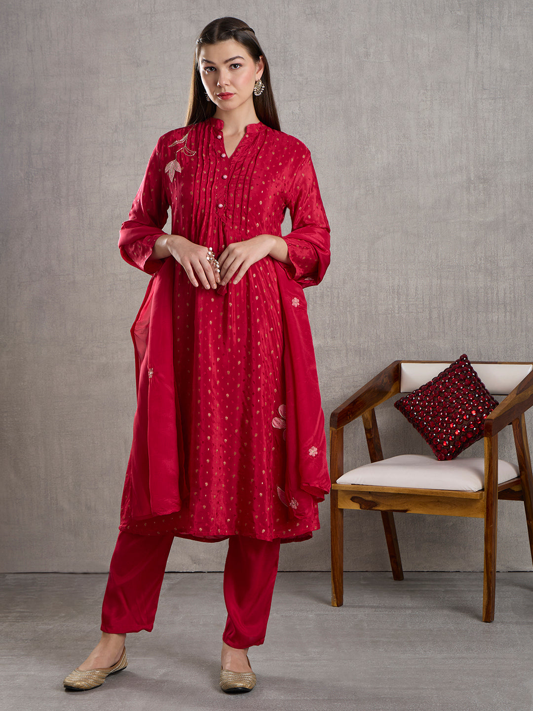 Solid Floral Embroidered Jacquard Kurta with Pant & Dupatta - Red
