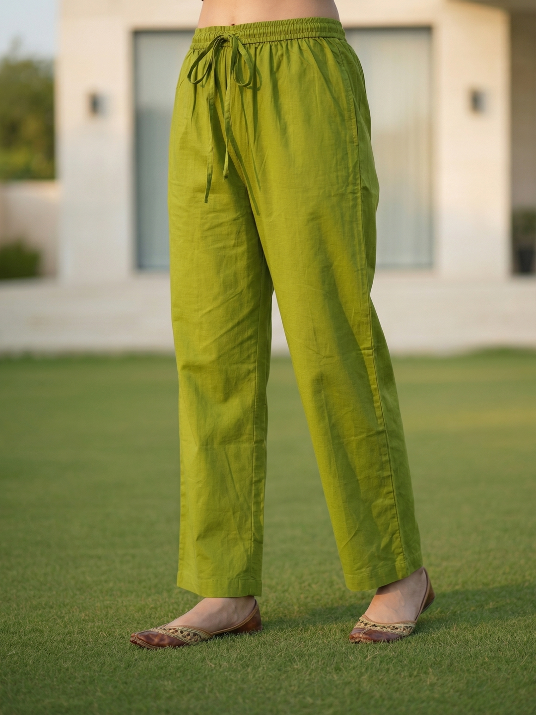 Floral Jaal Printed Straight Kurta with Pyjama & Dupatta - Mehndi Green