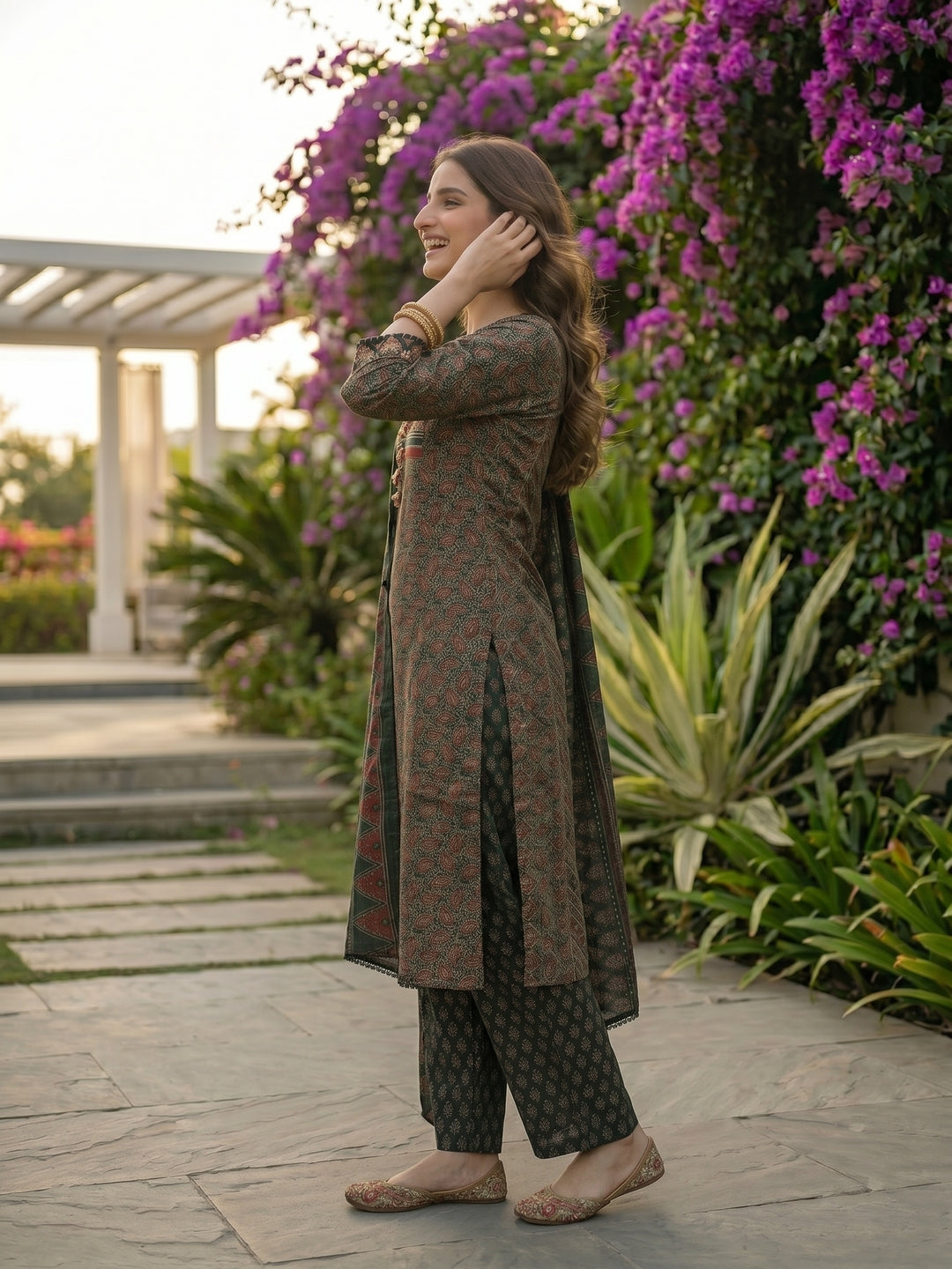 Ethnic Printed Embroidered Straight Fit Kurta with Pant & Dupatta - Green